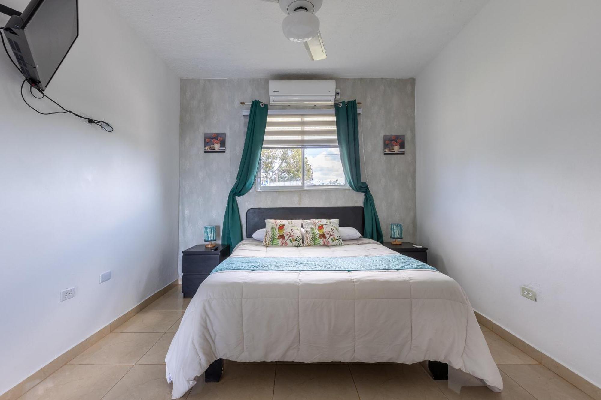 Edma Apartahotel Samana Екстер'єр фото